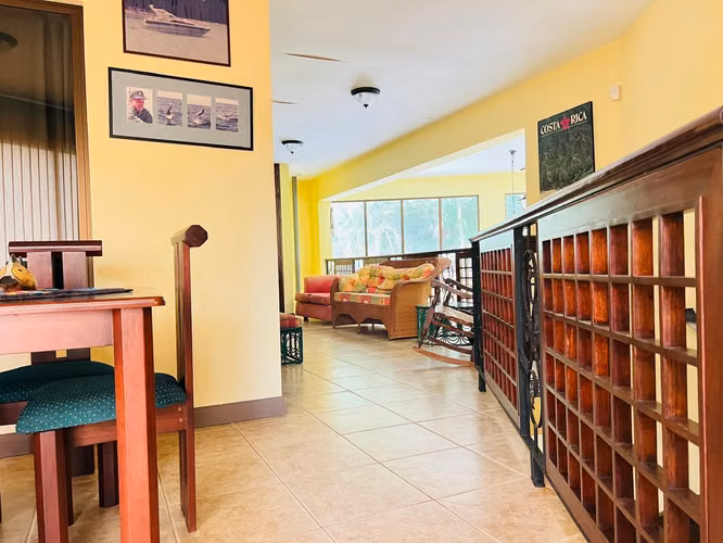 Venta de Casa en Club Punta Leona Garabito
