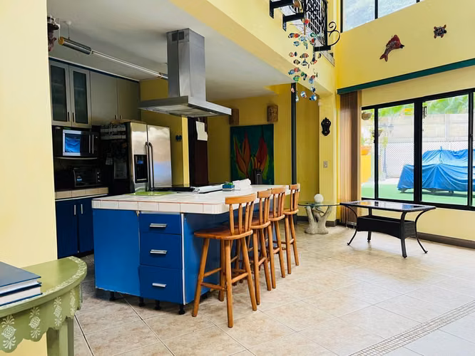 Venta de Casa en Club Punta Leona Garabito