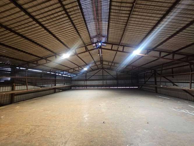 AMPLIA BODEGA CON PARQUEO Y BODEGA EN ALAJUELA CENTRO