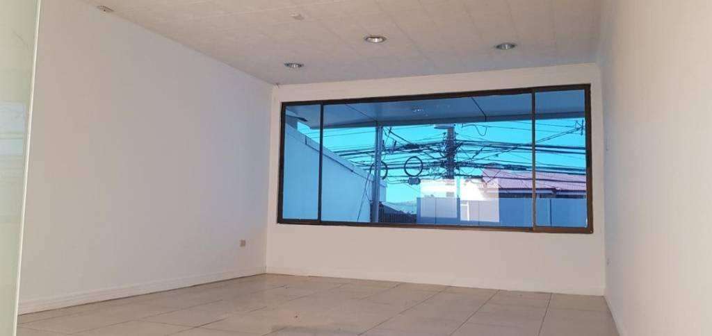 ALQUILER Y VENTA DE LOCAL COMERCIAL CON BODEGA EN ROHRMOSER