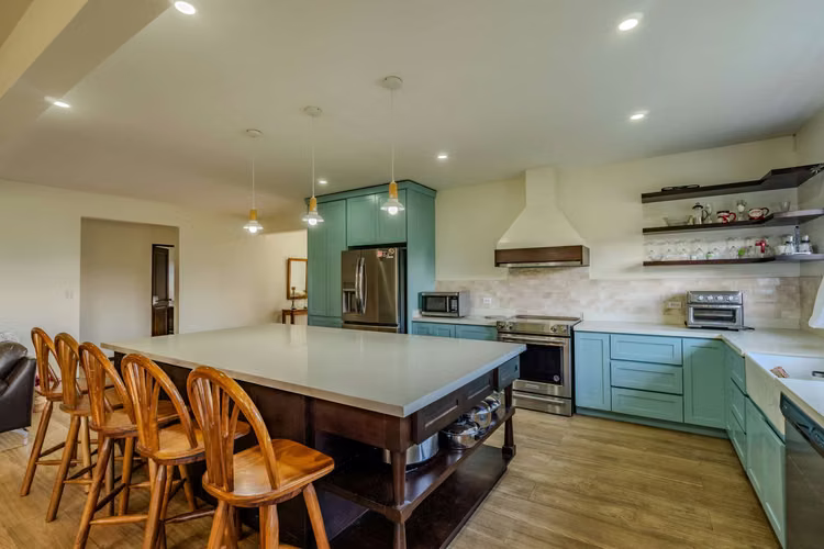Casa en venta en La Guácima | Moderna, 4 habitaciones, lote amplio – US$390.000