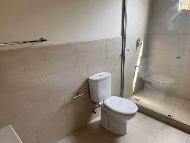 Se vende hermoso apartamento en Escazú con amenidades - Imagen 12