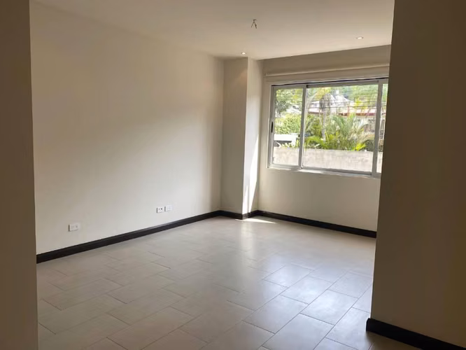 Se vende hermoso apartamento en Escazú con amenidades - Imagen 10