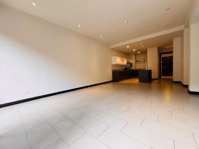 Condominium apartment for sale in Escazú with amenities