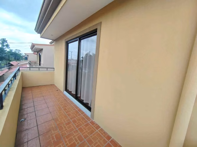 Casa en venta en Residencial Montserrat, La Union | Amplios espacios - Imagen 16