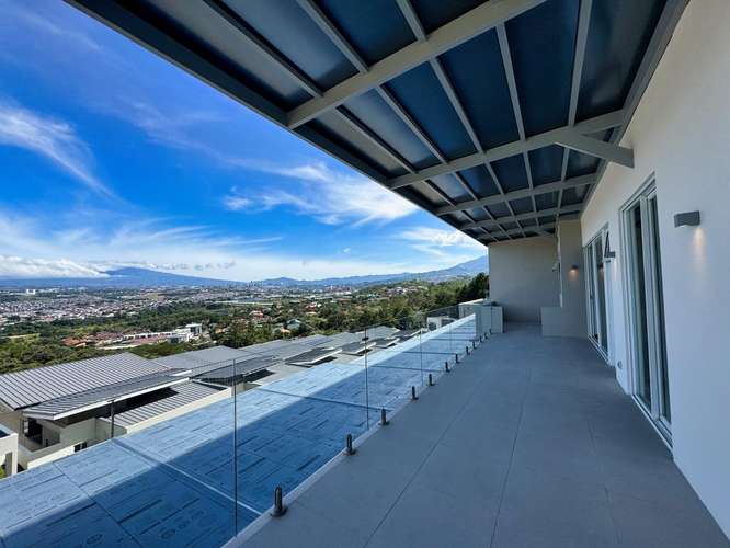 ALQUILER DE APARTAMENTO NUEVO EN GUACHIPELIN - Imagen 2