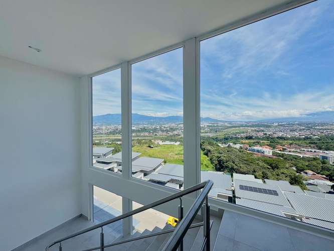 ALQUILER DE APARTAMENTO NUEVO EN GUACHIPELIN - Imagen 13