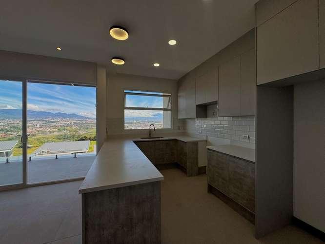ALQUILER DE APARTAMENTO NUEVO EN GUACHIPELIN - Imagen 3