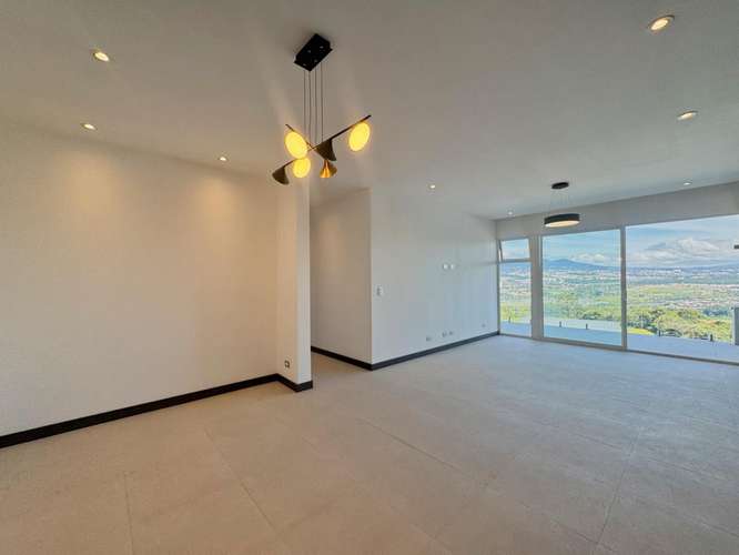 ALQUILER DE APARTAMENTO NUEVO EN GUACHIPELIN - Imagen 5