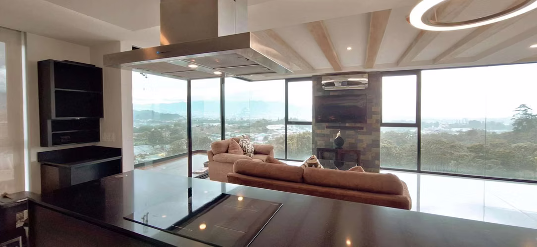 Venta de Apartamento tipo Penthouse en Condominio Golfside