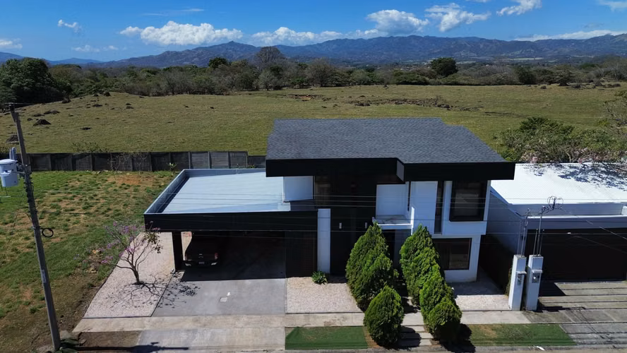 Venta de Casa en Exclusivo Condominio En La Garita de Alajuela - Imagen 3