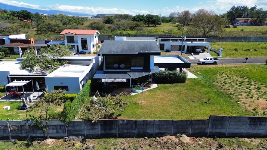 Venta de Casa en Exclusivo Condominio En La Garita de Alajuela - Imagen 27