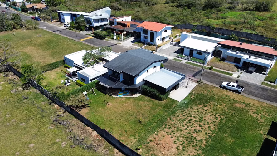 Venta de Casa en Exclusivo Condominio En La Garita de Alajuela - Imagen 28