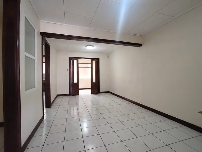 En venta casa de una planta en Calle Fallas, Desamparados.PP - Imagen 3