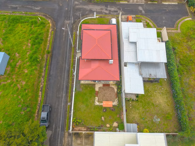 Se vende casa en Residencial | La Guacima
