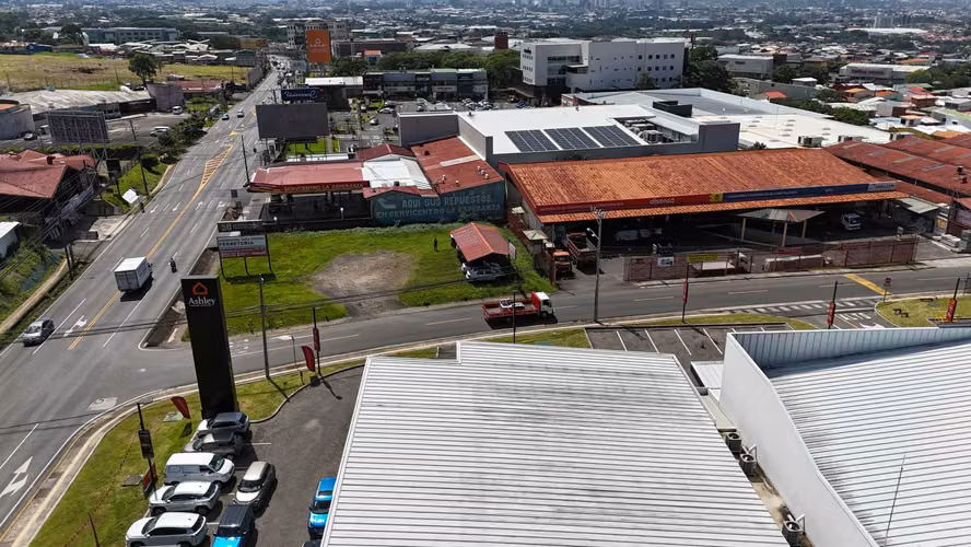 EN VENTA -  PROPIEDAD COMERCIAL ESQUINERA – HEREDIA CENTRO - Imagen 3