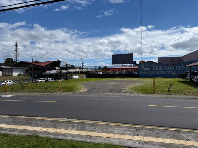 EN VENTA -  PROPIEDAD COMERCIAL ESQUINERA – HEREDIA CENTRO - Imagen 7