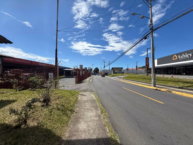 EN VENTA -  PROPIEDAD COMERCIAL ESQUINERA – HEREDIA CENTRO - Imagen 8