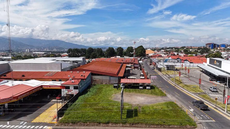 EN VENTA -  PROPIEDAD COMERCIAL ESQUINERA – HEREDIA CENTRO - Imagen 5