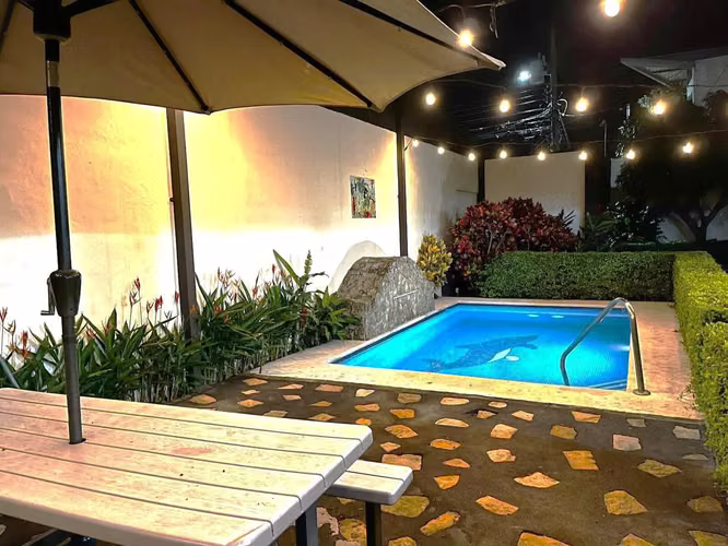 Venta de casa en Mercedes Heredia