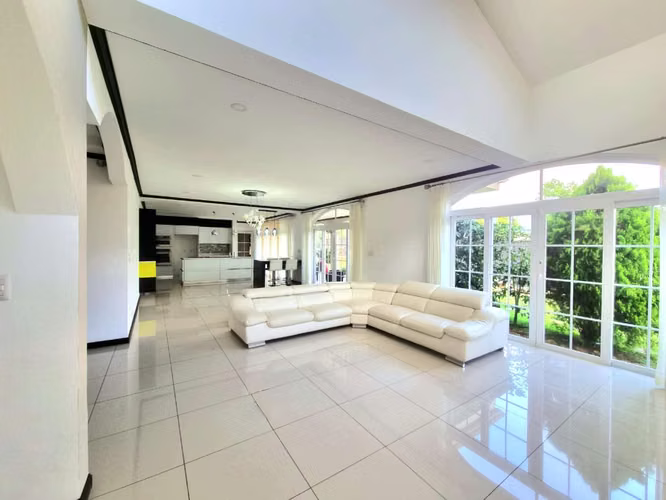 Venta de Casa en Colinas de Montealegre La Unión - Imagen 3