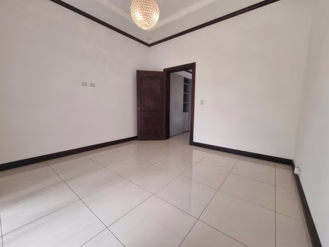Venta de Casa en Colinas de Montealegre La Unión - Imagen 11