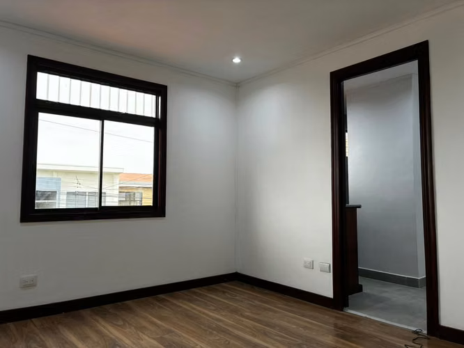 Alquiler con opción a compra – Lomas de Ayarco Sur 5895