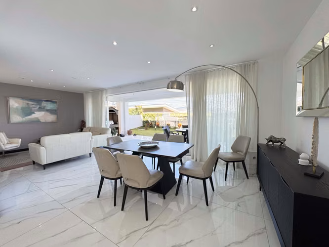ALQUILER/VENTA DE CASA NUEVA EN GUACHIPELIN