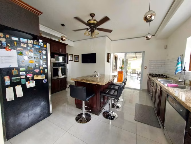Venta de Casa en Condominio Hacienda Los Reyes La Guácima Alajuela - Imagen 11