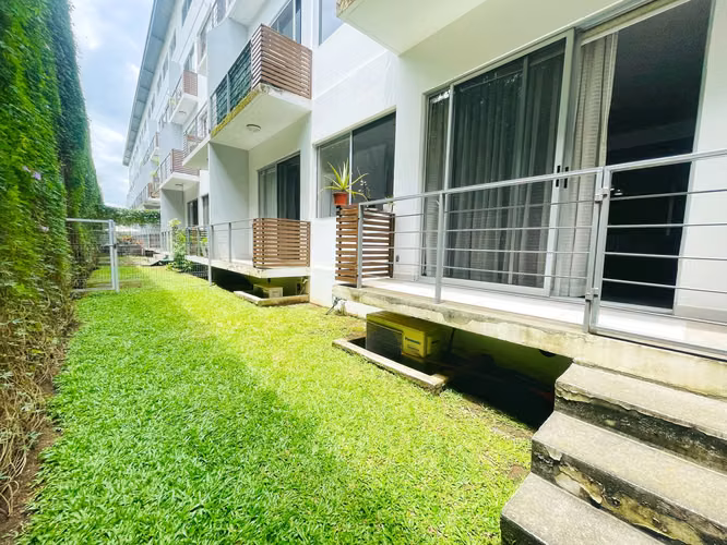 Apartamento en venta en Santa Ana, Amoblado! P277