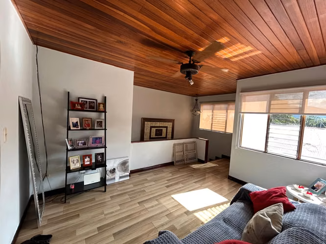 Venta de Casa en Residencial en Uruca cerca del Hospital México. ID 41341 - Imagen 10