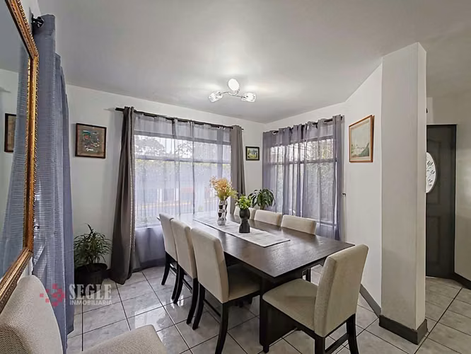 Venta de casa con uso de suelo mixto, Escazú, San Rafael.