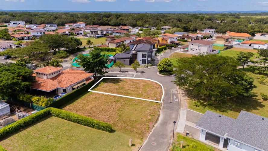 Parque del Encino Condominium, Liberia, Guanacaste