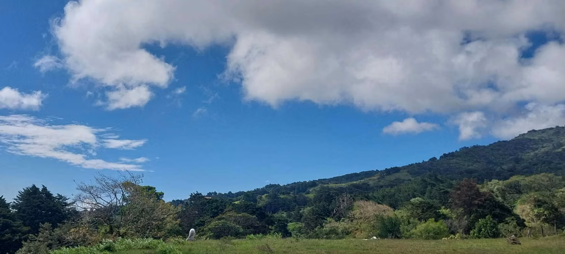 Terreno con increible vista a las montañas, San Isidro Heredia 3,503mt - Imagen 3