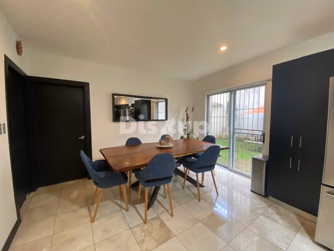 Venta de moderna casa de 5 hab. C/patio. Pinares de Curridabat - Imagen 7