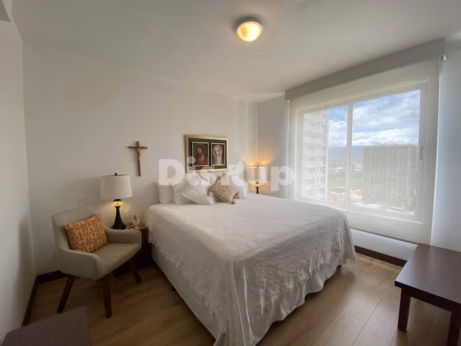 Venta de Apartamento de 3 hab. Nunciatura Flats, Rohrmoser. San José
