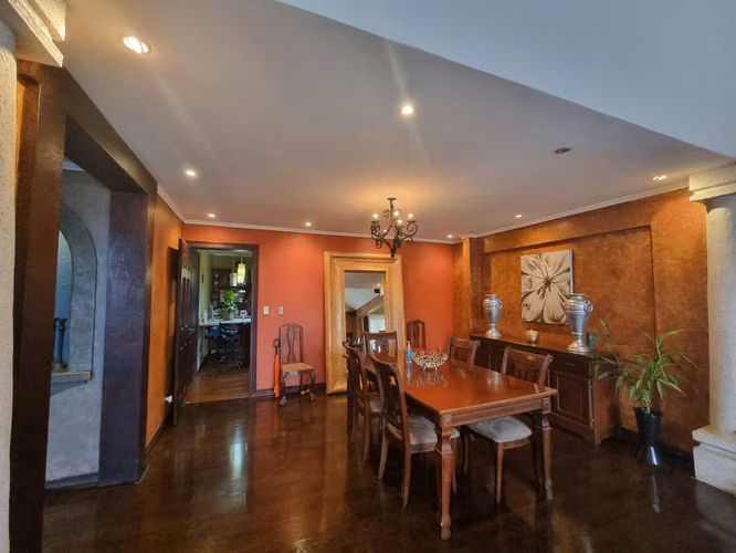 Se Vende Amplia Casa Heredia 6 Dormitorios