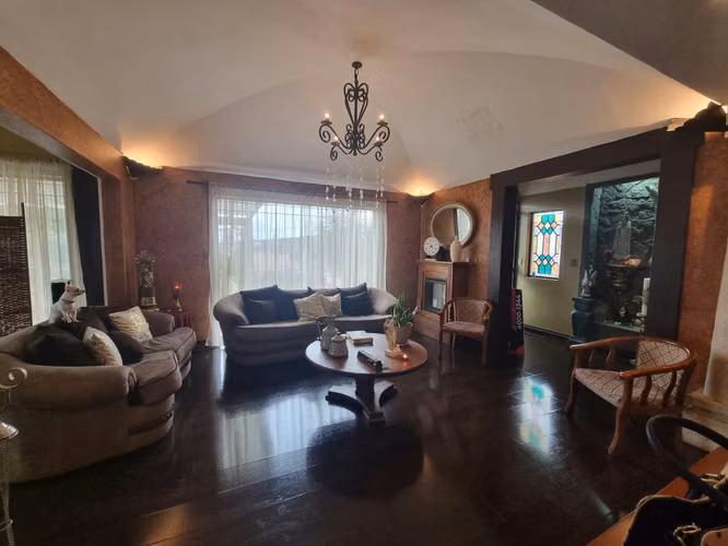 Se Vende Amplia Casa Heredia 6 Dormitorios