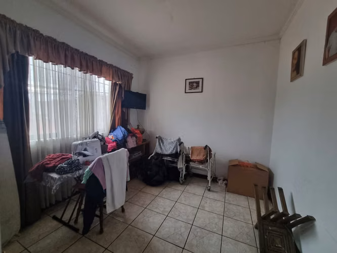 Se Vende Amplia Casa Heredia 6 Dormitorios