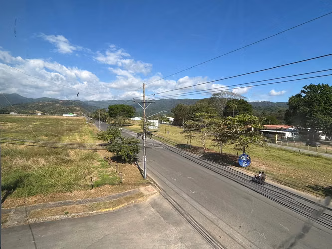 Venta de Local-Espacio Comercial en Playa Jacó