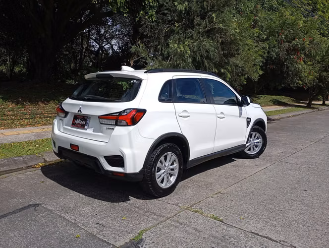 MITSUBISHI ASX AWD 2024