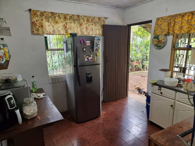 Bodega en venta en Naranjo, amplio lote, casa, cerca de la ruta # 1