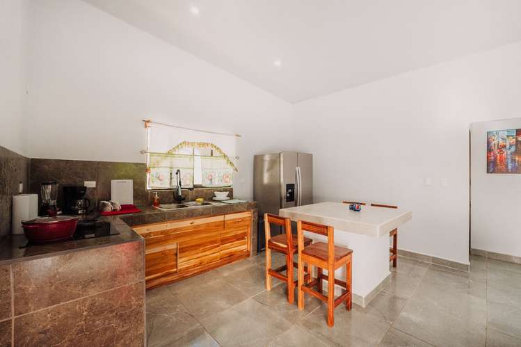 Venta de 4 Villas Modernas Totalmente Amuebladas con Piscina – Cerca de Playa Avellanas - Imagen 19
