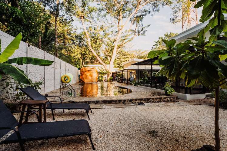 Venta de 4 Villas Modernas Totalmente Amuebladas con Piscina – Cerca de Playa Avellanas - Imagen 3
