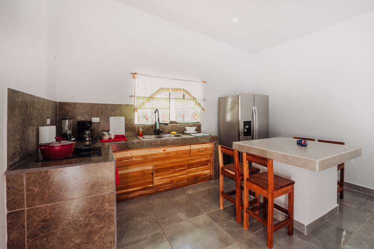 Venta de 4 Villas Modernas Totalmente Amuebladas con Piscina – Cerca de Playa Avellanas - Imagen 18
