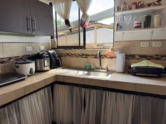 Encantadora casa de 3 dormitorios en San Miguel, Naranjo, Costa Rica - Imagen 6