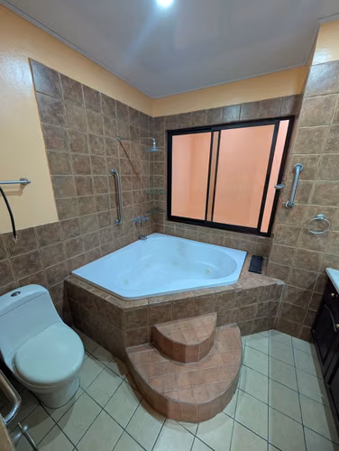 VENTA DE CASA INDEPENDIENTE UBICADA EN CURRIDABAT, LOMAS DE AYARCO