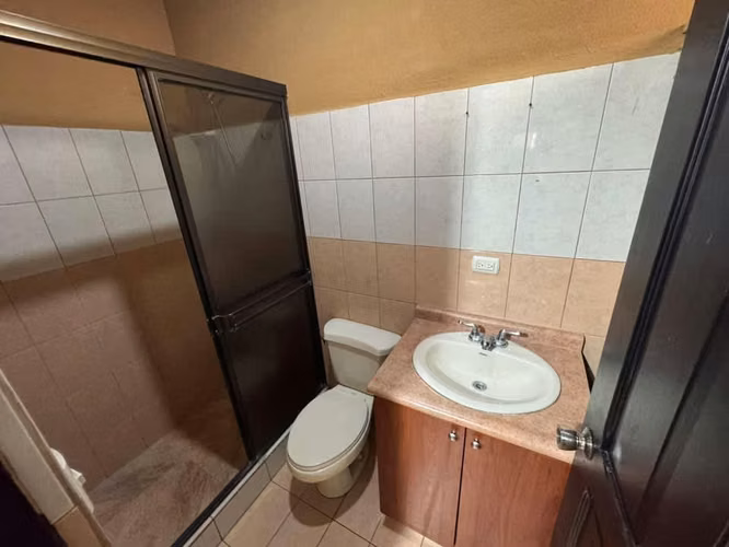 SE VENDE CASA EN RESIDENCIAL HEREDIA SAN FRANCISCO