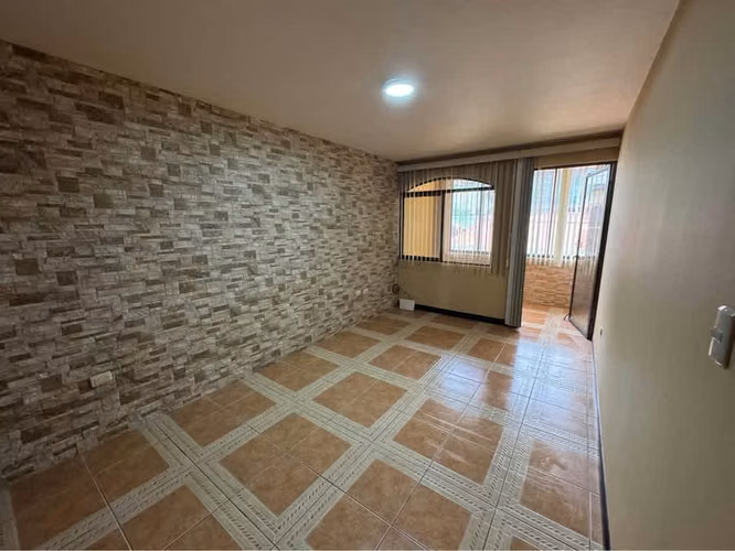 SE VENDE CASA EN RESIDENCIAL HEREDIA SAN FRANCISCO