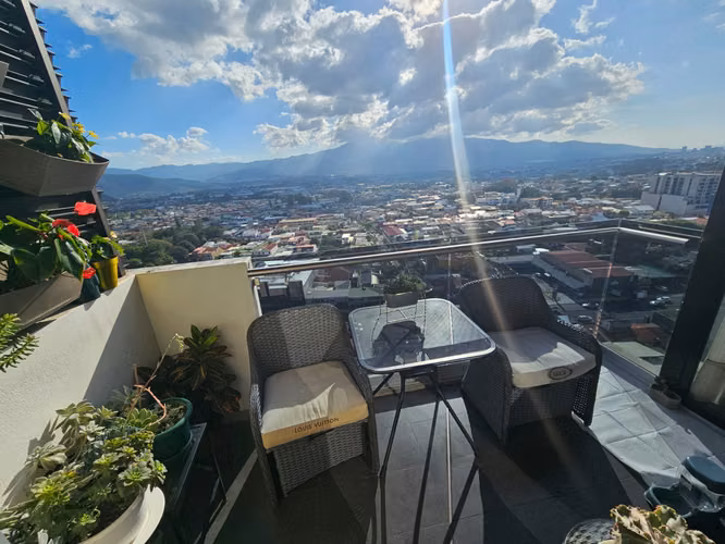 Apartamento en venta en exclusivo Condominio Freses Curridabat